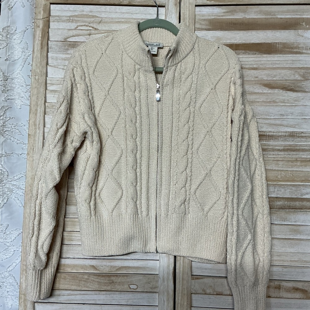 Rachel Zoe Cream Cable Knit Cardigan in new condition with out tags